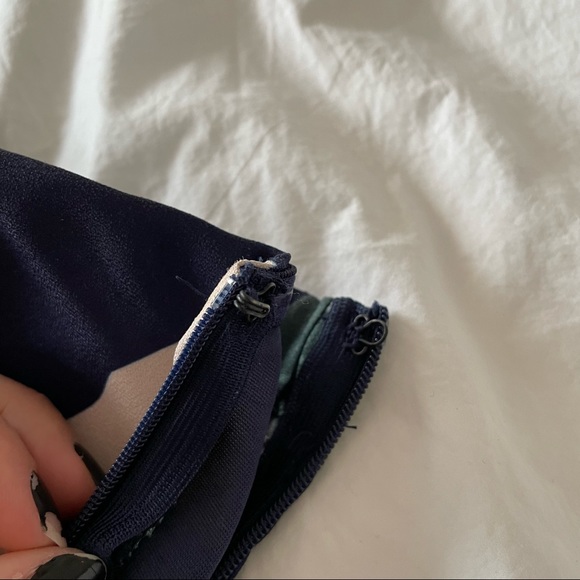 Lulus Tropical Print Jumpsuit Size XS - Picture 11 of 12